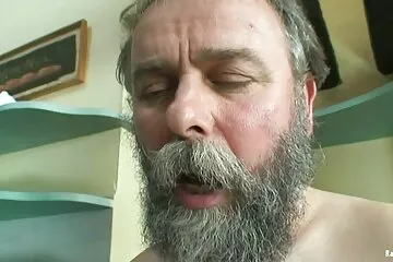 تحت سكسي مصري جديد سراويل الزوجة النائمة