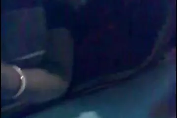 طبقت صور سكسي مصري لوسي دول مهاراتها في الجمباز في السرير