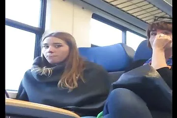 شكرت امرأة سمراء روسية سكس نيج مصري بالكامل الرجل على التدليك